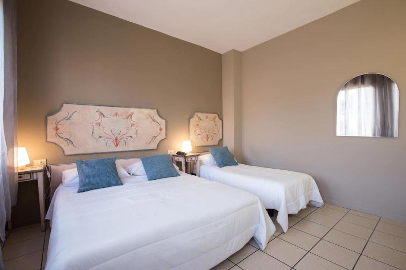 Triple Room image 1