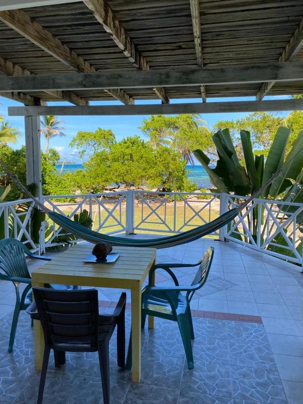 Islander House on Rocky Cay Beach - image 5