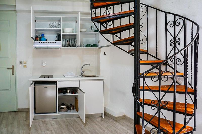 Apartment - Split Level (2-4 Adults) image 3
