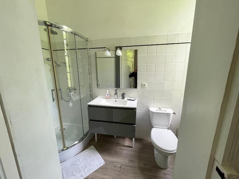 Standard Family Room image 2