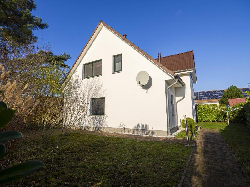 Apartment with Terrace image 3