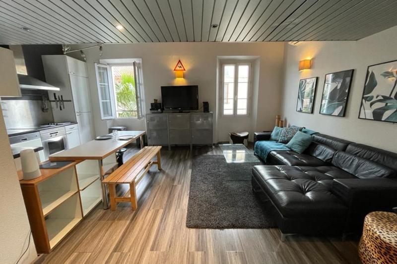 Riouffe 2 bedroom duplex apartment in the center of Cannes - image 4