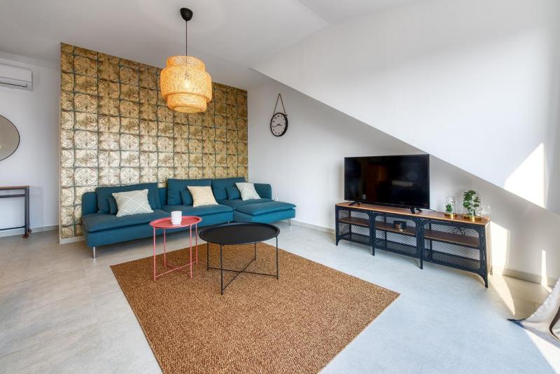 Apartment Divine with sea view - image 19