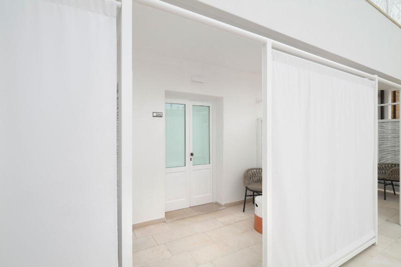 Superior Double Room image 3
