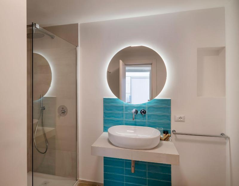 Superior Double Room image 4