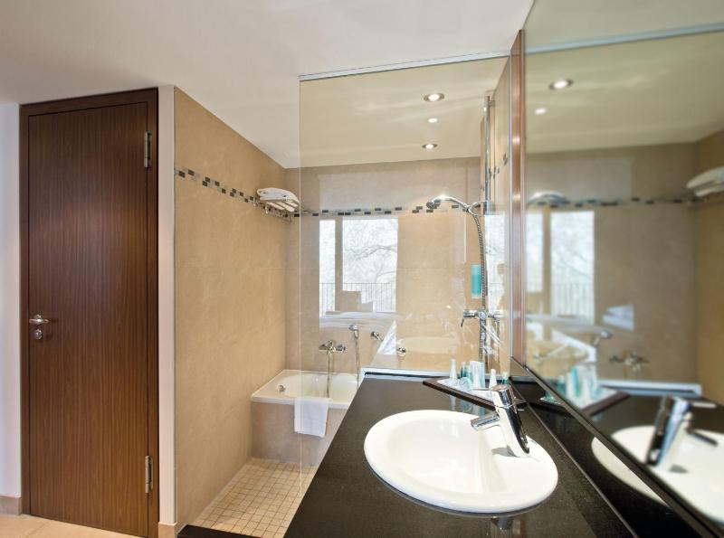 Park Suite Familiy image 4
