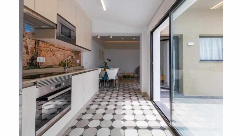 Two-Bedroom House image 4