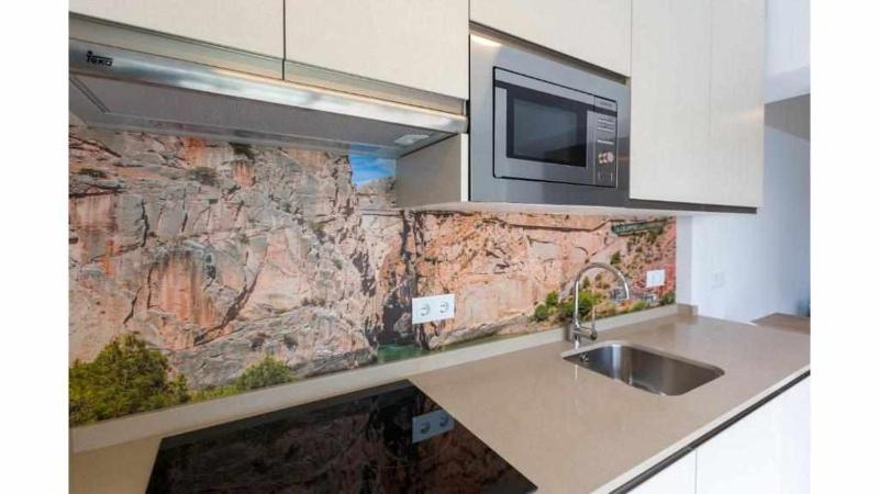 Two-Bedroom House image 2