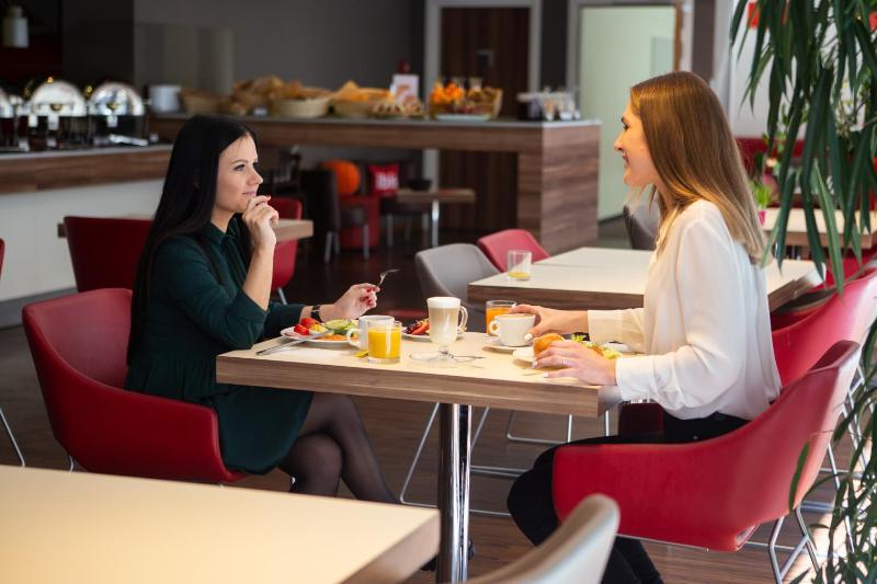 Ibis Kaunas Centre - image 3