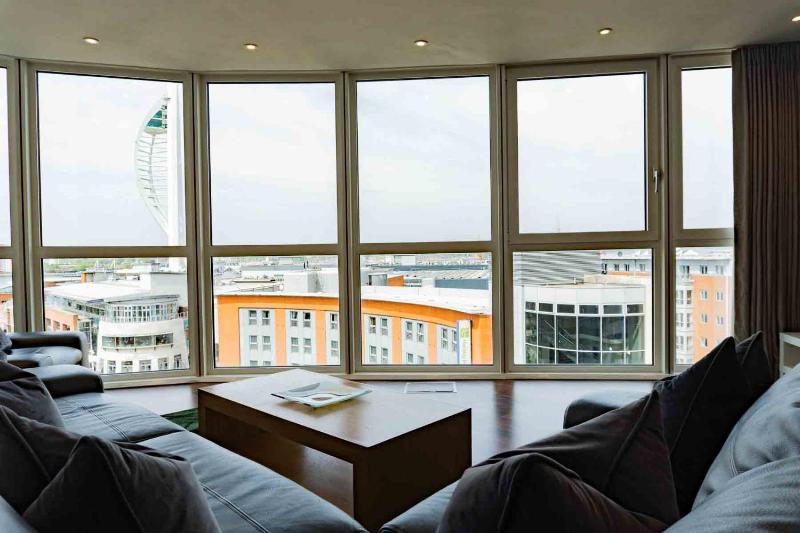 Gunwharf Quays Apartments - image 45