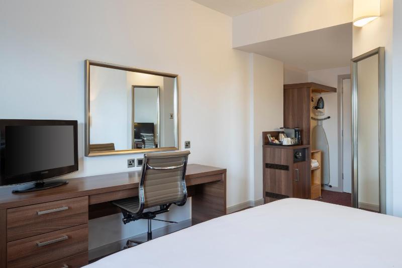 Standard Double Room image 3