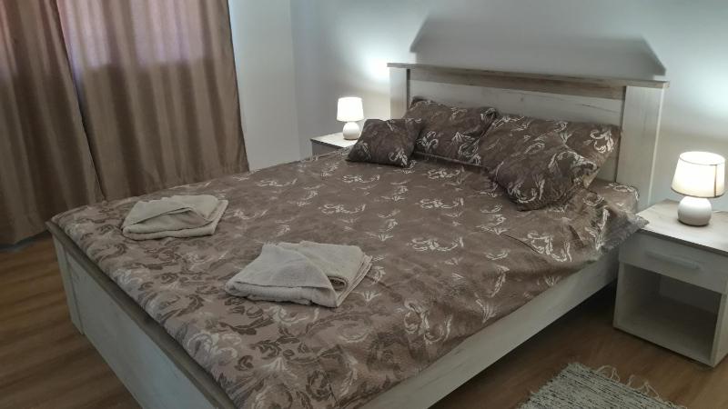 Apartman river side - image 15