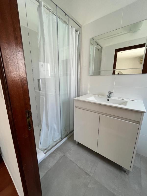 Double or Twin Room image 4