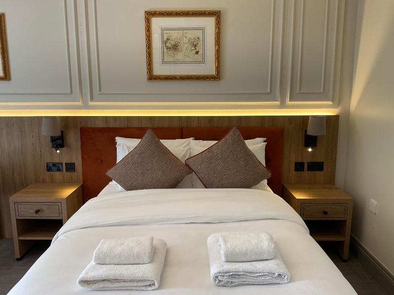 Standard Triple Room image 3