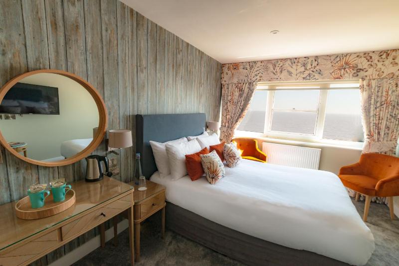 Standard Double Room with Sea View image 1
