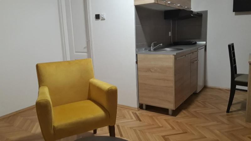 Apartman river side - image 12