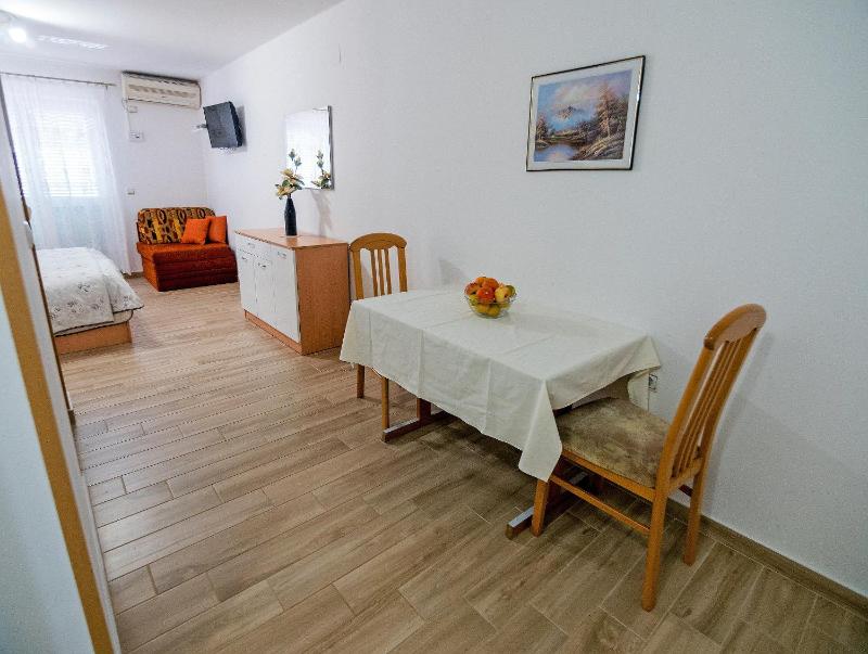 Apartments Bene - image 27