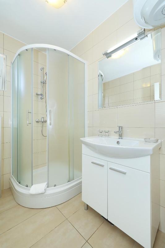 One-Bedroom Villa with Terrace image 4