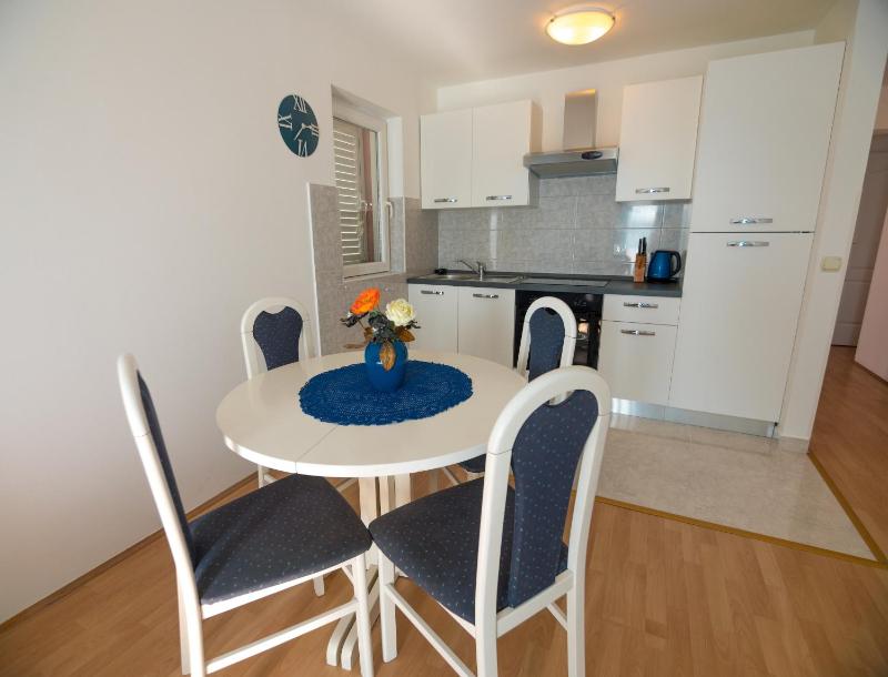 Apartments Bene - image 40