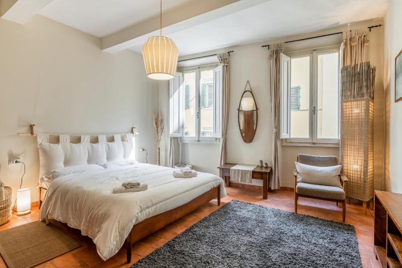 GuestHost - Mercato di Sant'Ambrogio Cozy Apartment - image 16
