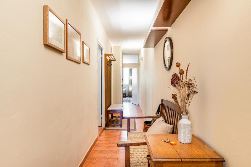 GuestHost - Mercato di Sant'Ambrogio Cozy Apartment - image 11