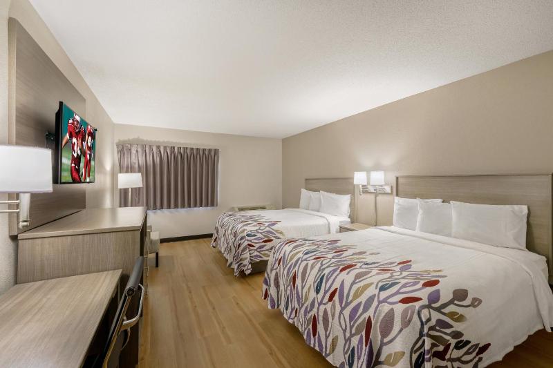  Standard Room with Two Queen Beds Non-Smoking image 1
