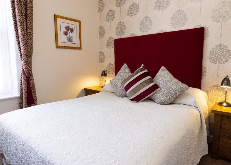 Double Room image 3