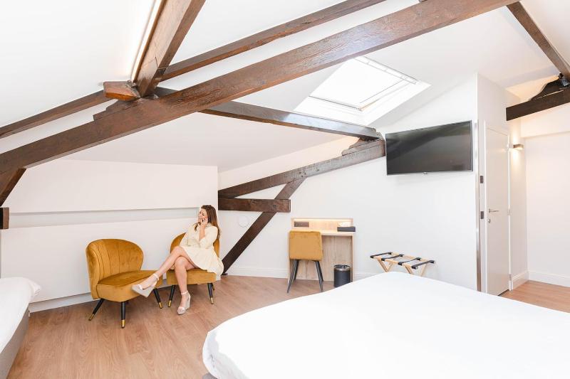 Quadruple Room image 3