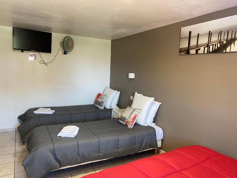 Standard Family Room image 3