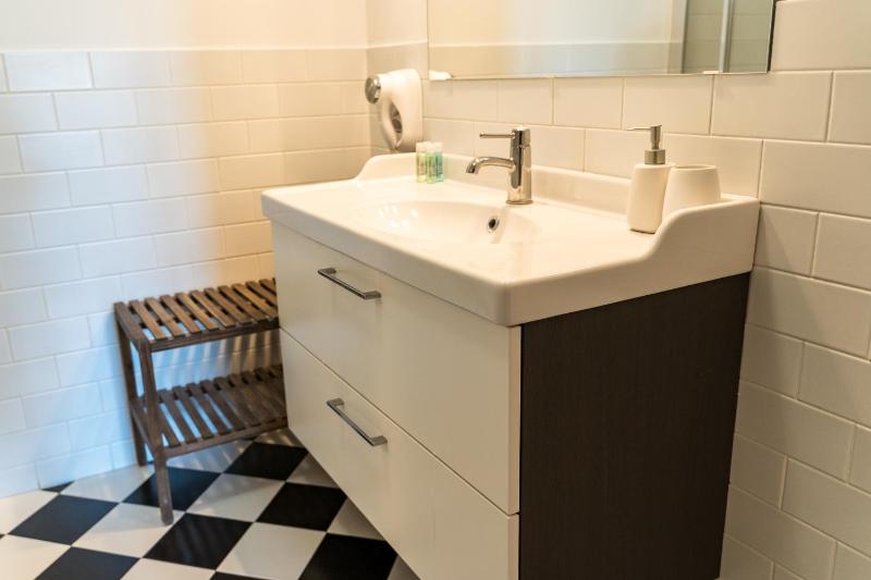 Double or Twin Room image 3