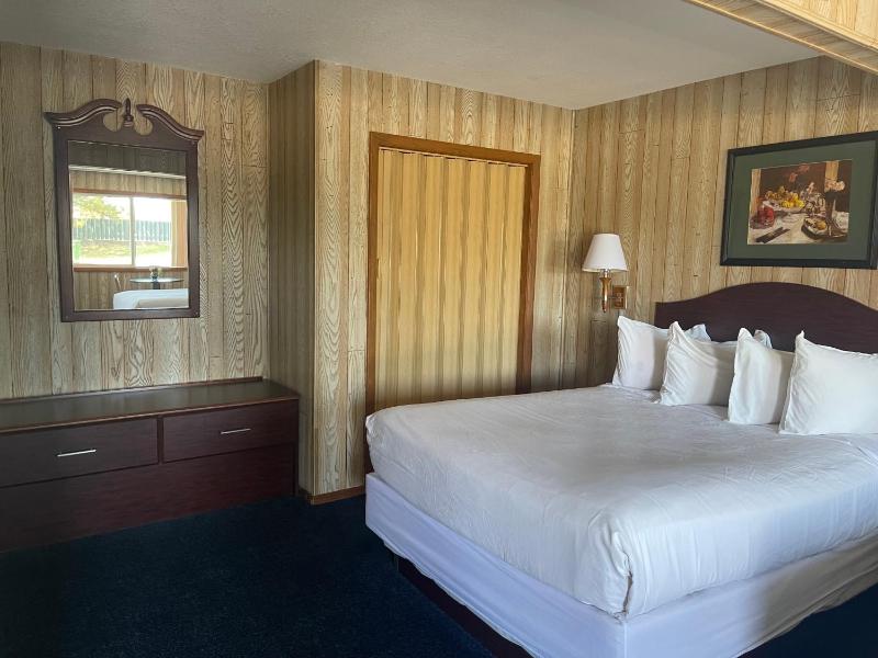 Superior Queen Room image 4