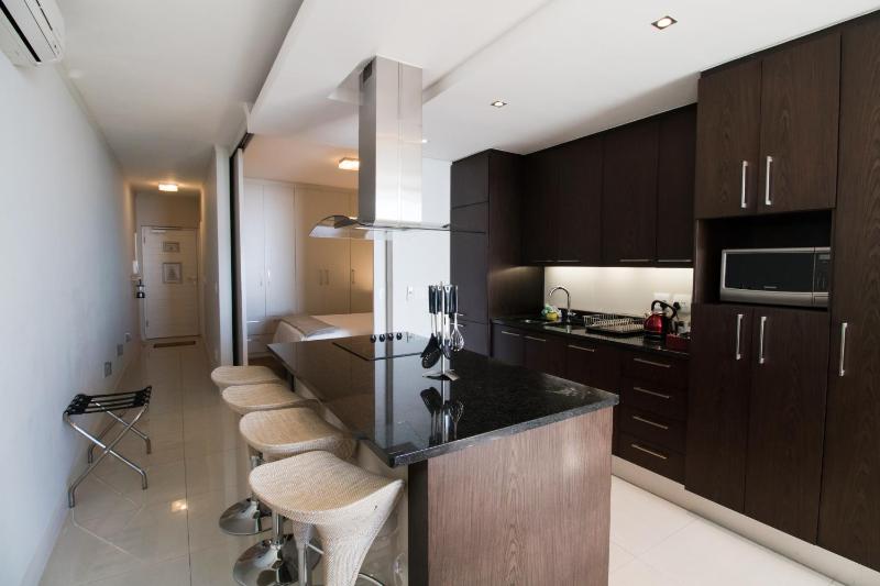 Camps Bay One Bedroom apartment - The Crystal - image 15