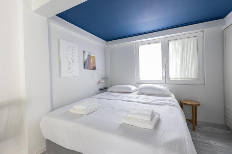 Apartment with Balcony image 4