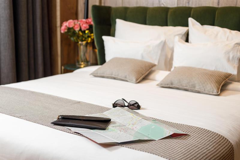 One-Bedroom Apartment image 3