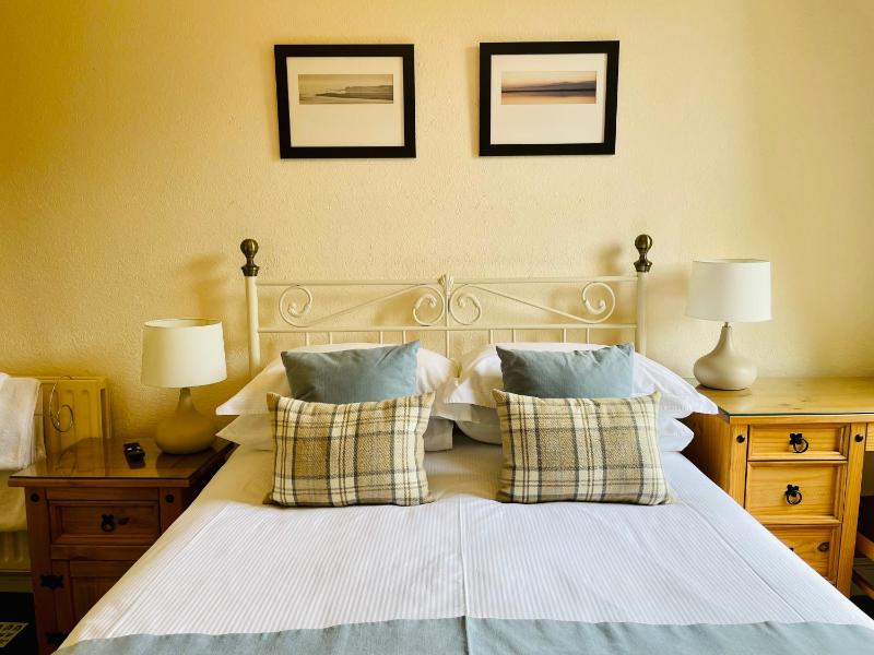 Double Room with Garden View image 1