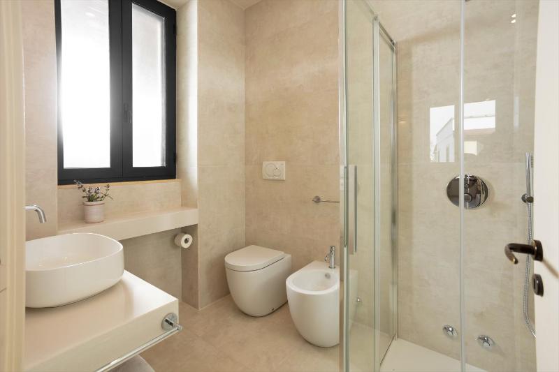 Premium Double Room image 2