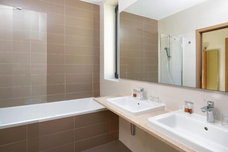 Detached Villa - Premium Sea Side Apartment image 2