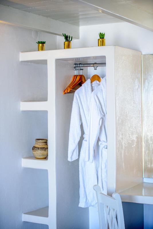 En Plo Boutique Suites - image 25