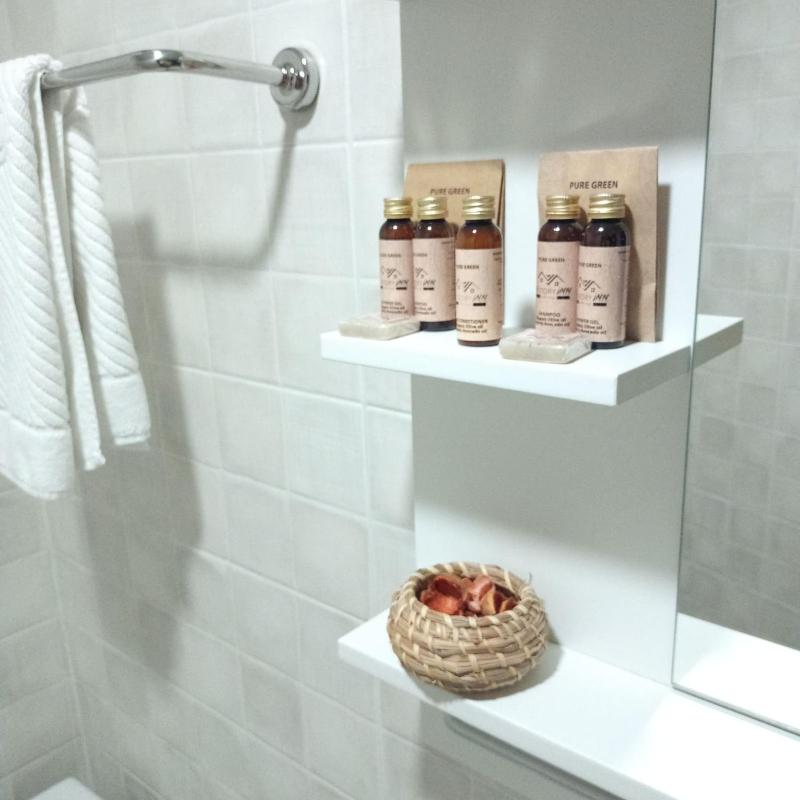 Large Double Room image 1