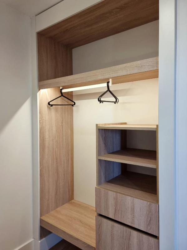 One-Bedroom Apartment image 4