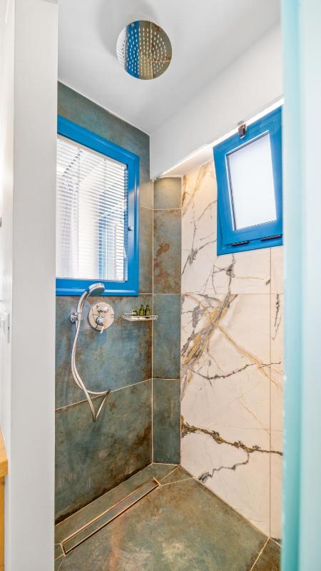  One-Bedroom Apartment with Front Sea View (2 Adults) image 3