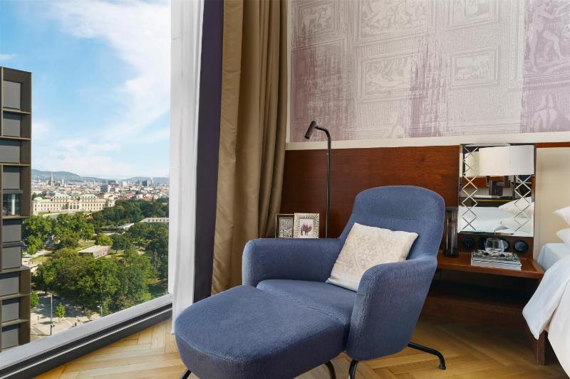 Twin Room with View image 3