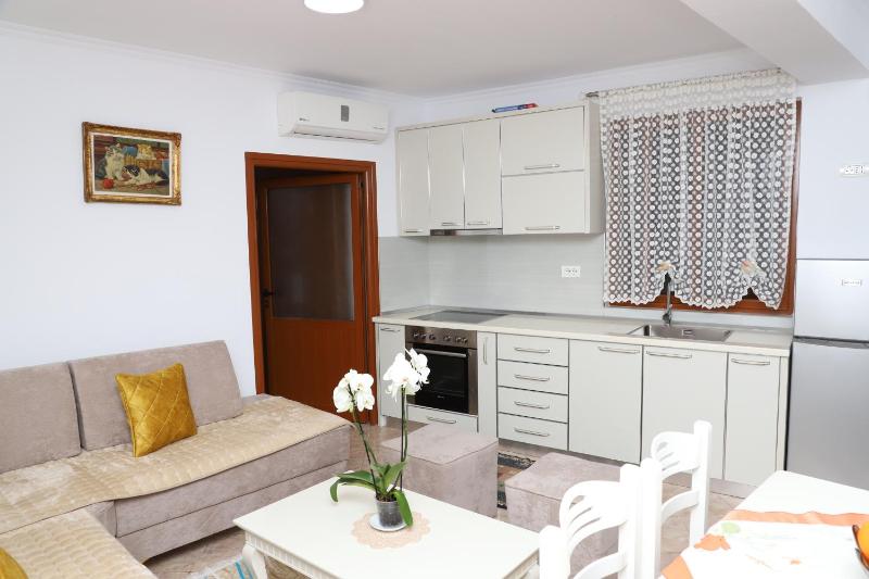 Downtown Apartment 2 - image 16