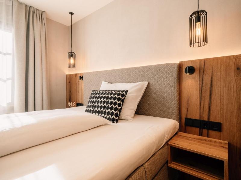 Single Room image 4
