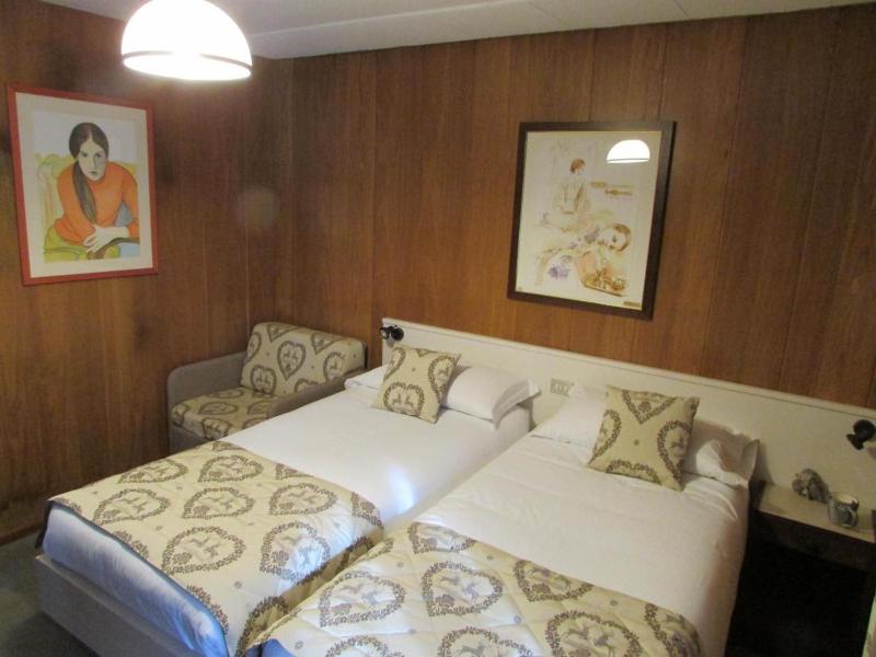 Double or Twin Room image 1