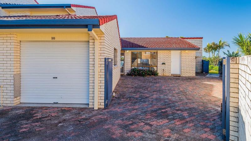 Peninsula Court Unit 10 - Waterfront Unit with Pool & River Views - Holiday Yamba - image 19