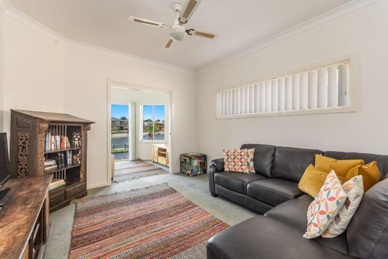 Ponderosa - Pet-Friendly Waterfront Luxury with a Private Pontoon - Holiday Yamba - image 6