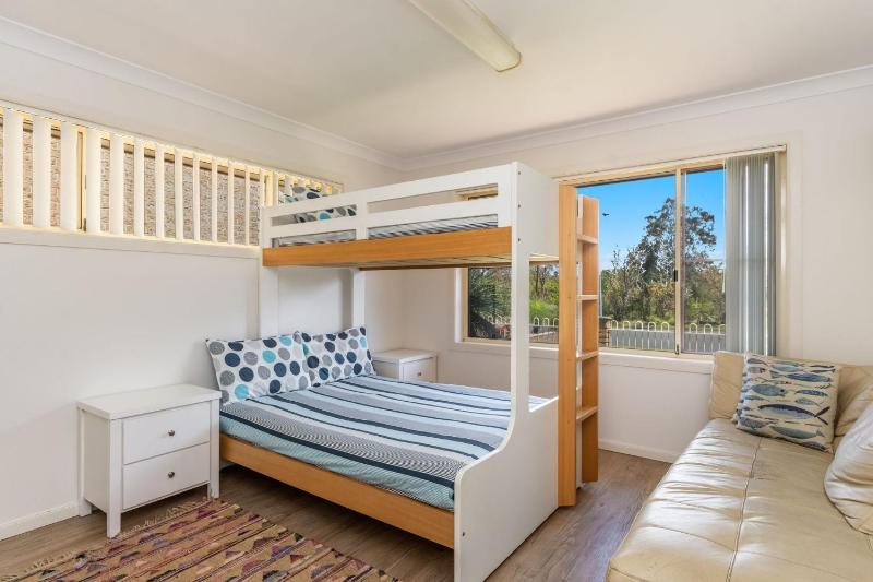 Ponderosa - Pet-Friendly Waterfront Luxury with a Private Pontoon - Holiday Yamba - image 13