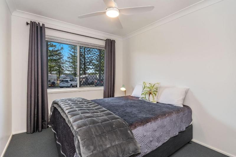 Seawest 1 - Central Yamba Unit Walk to Beaches Cafes & Shops - Holiday Yamba - image 3