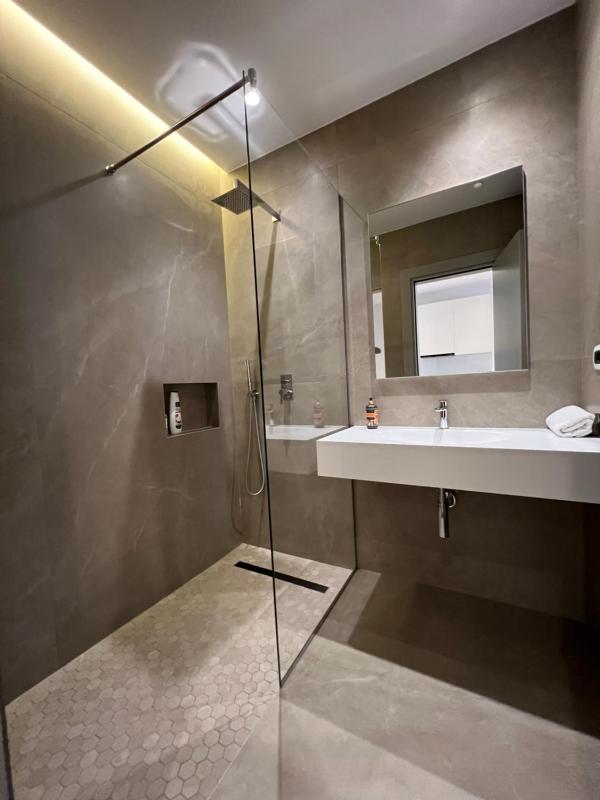 Skanderbeg Square Center Apartments - image 15